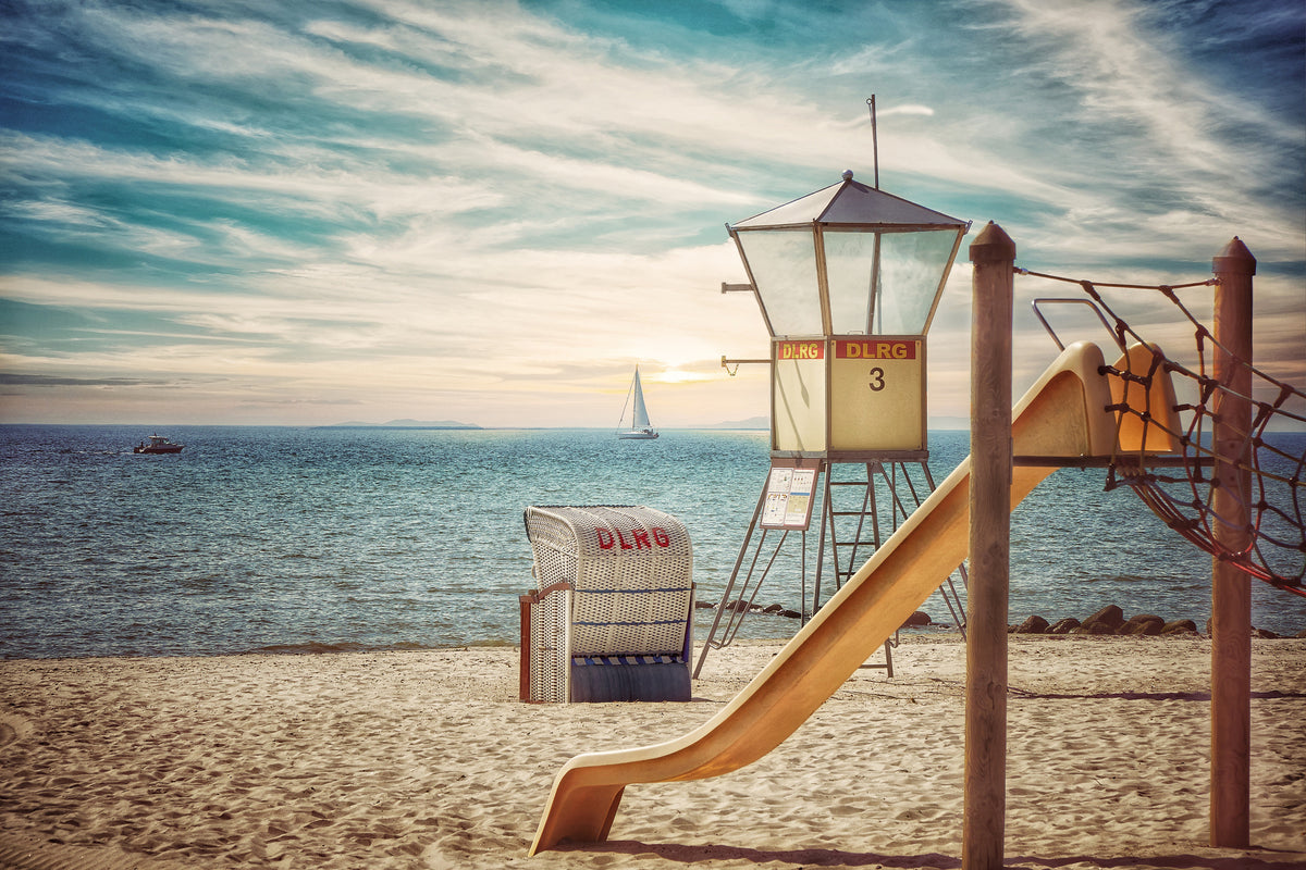framedcanvas-print-lifeguard