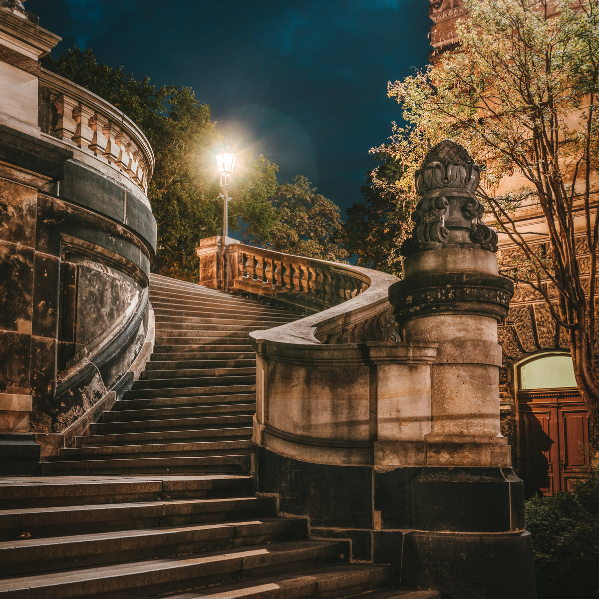 aluminium-print-at-night-in-dresden