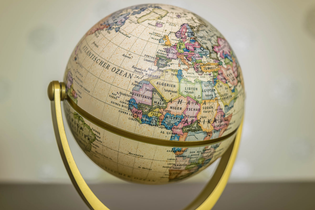 acrylic-print-the-globe
