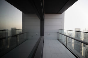 modern-3-piece-canvas-print-balcony-in-dubai