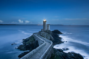 framedcanvas-print-the-way-to-the-lighthouse