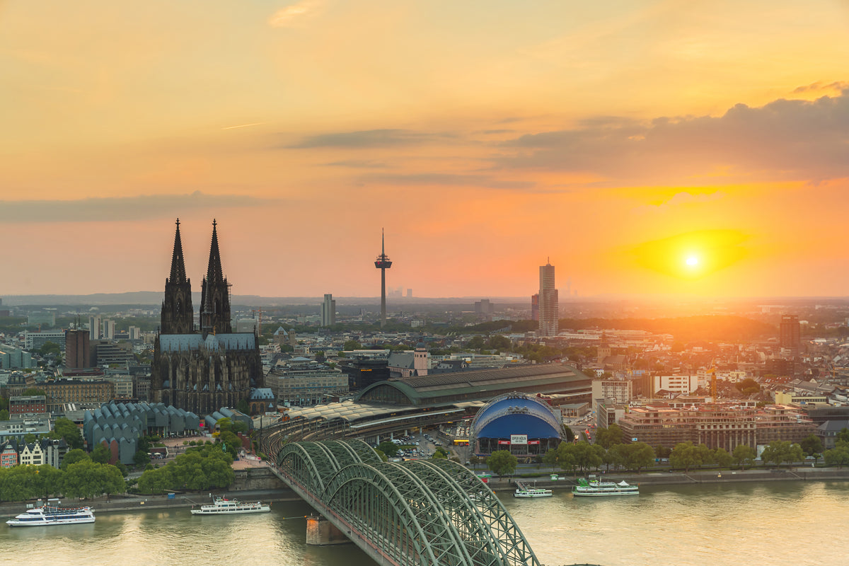 canvas-print-skyline-cologne-at-sunset