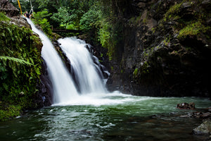 modern-3-piece-acrylic-print-waterfall-in-the-evening-light