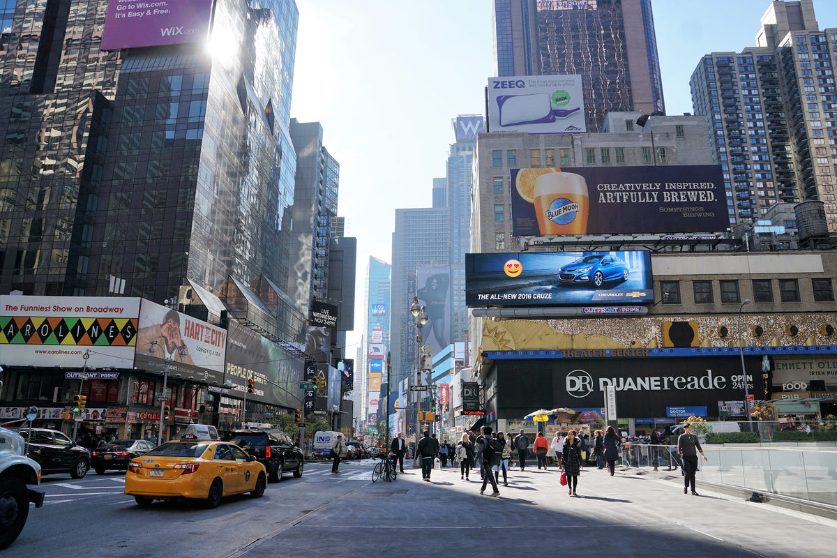 3-piece-aluminium-print-shopping-in-new-york