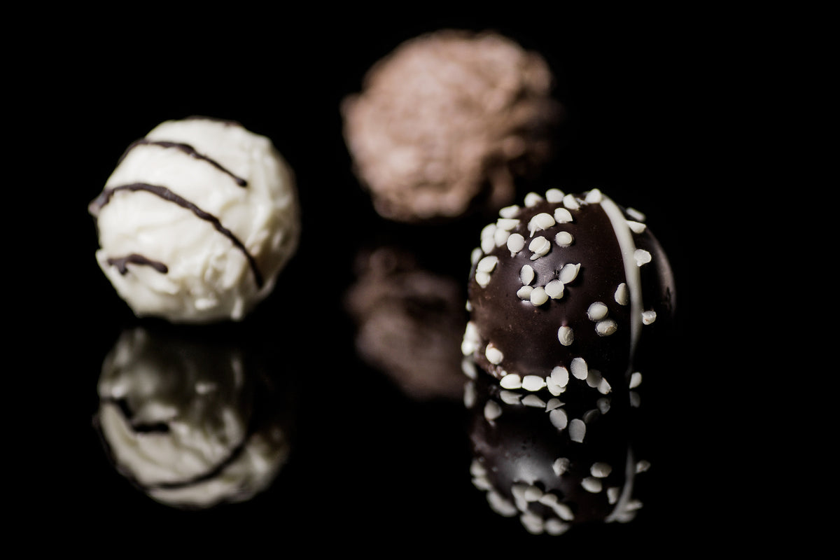 canvas-print-truffle-chocolates