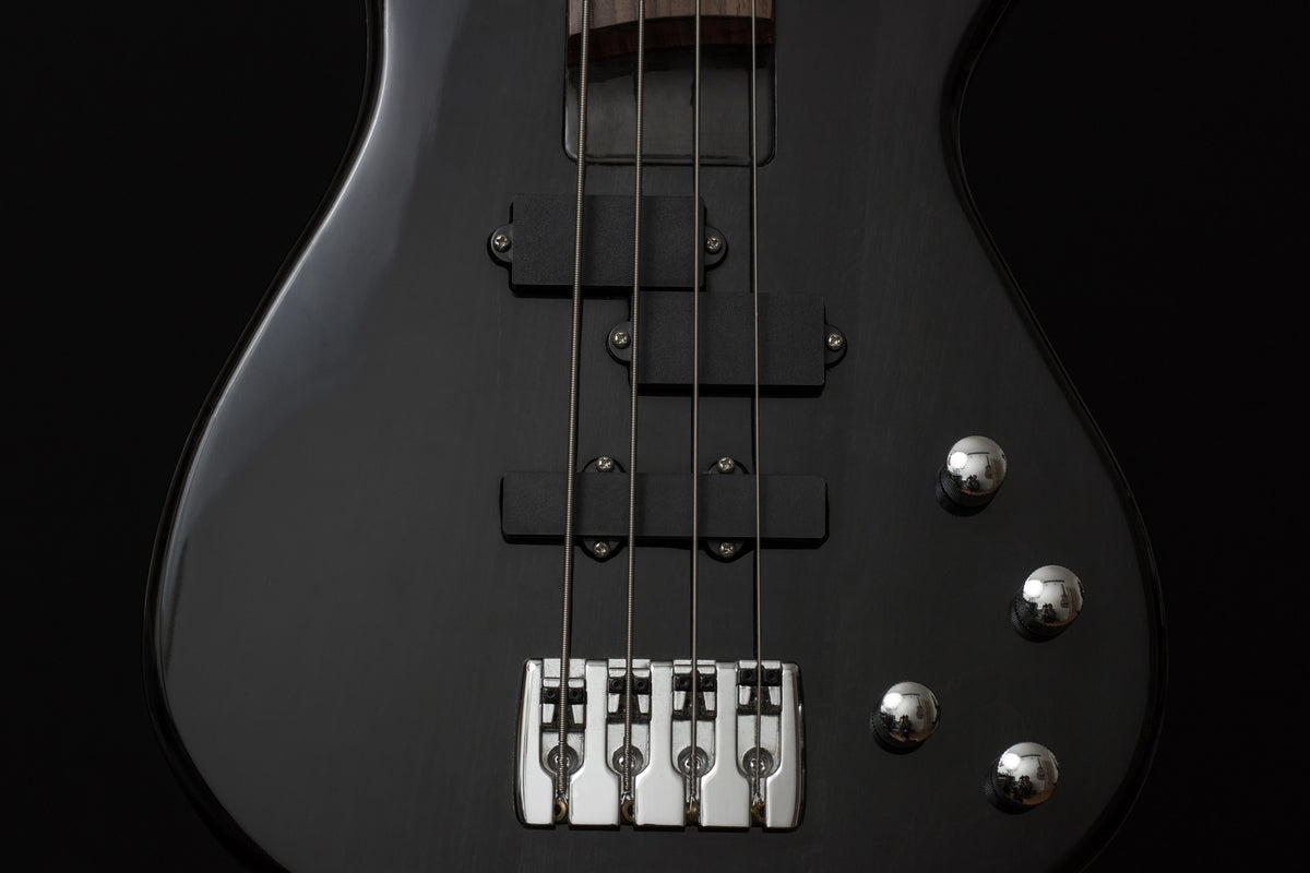acrylic-print-guitar-in-black