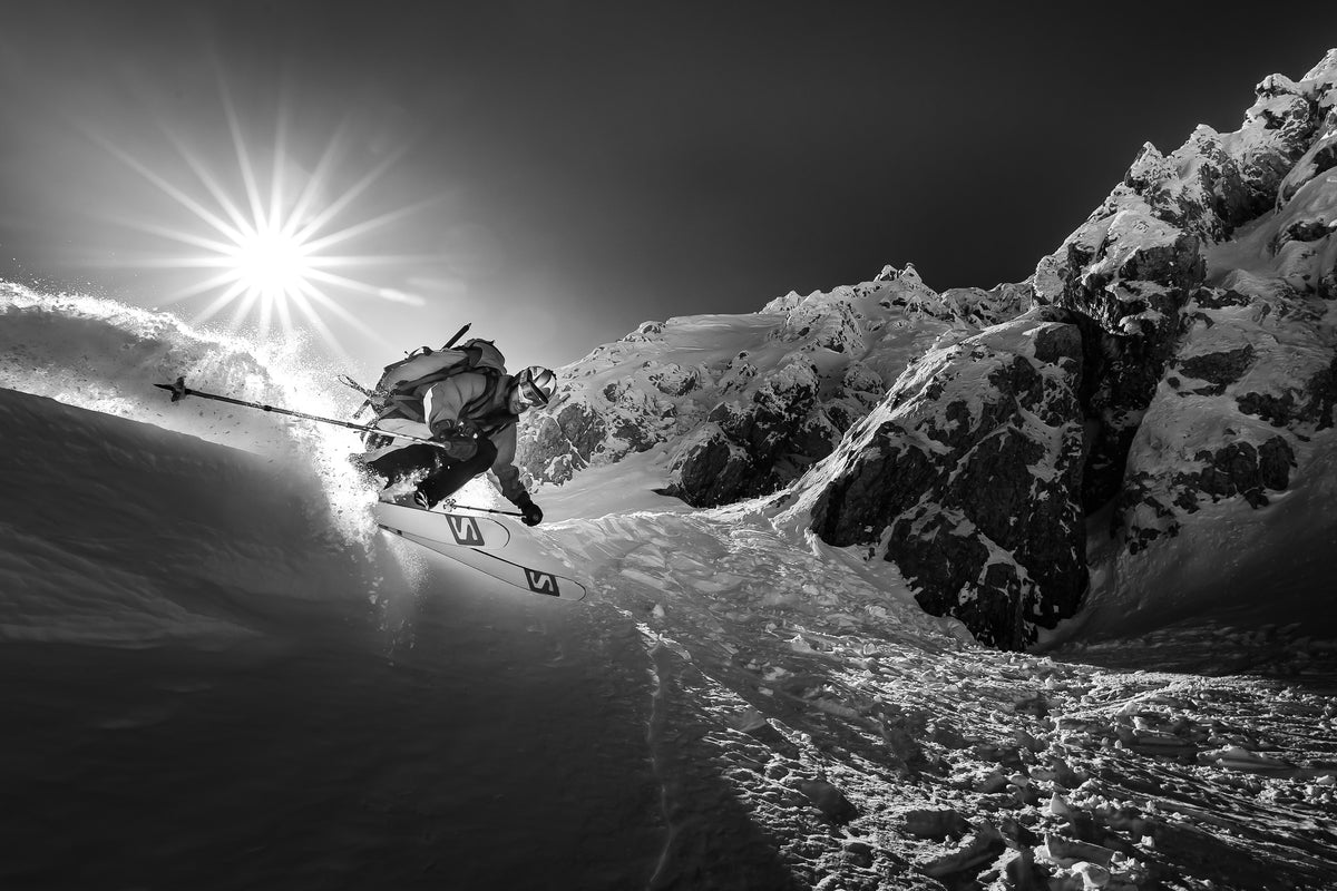 framedposter-print-snow-splash-over-the-edge-x