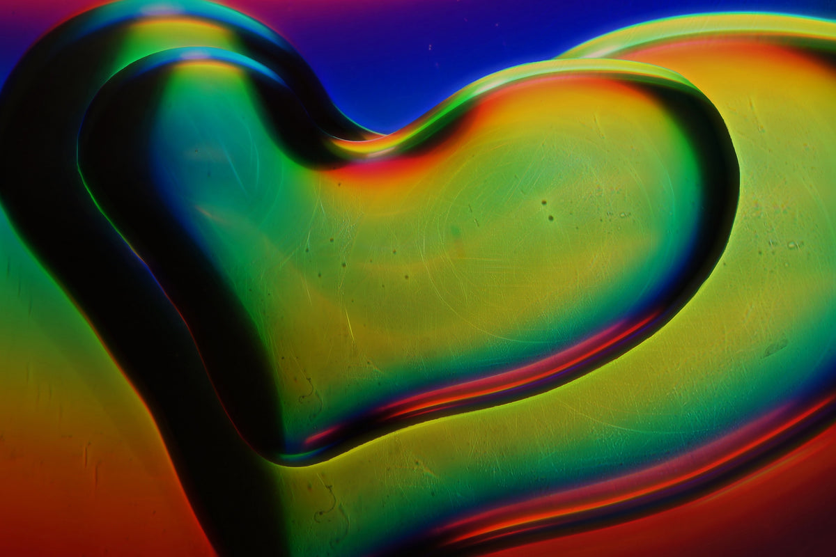acrylic-print-colored-hearts
