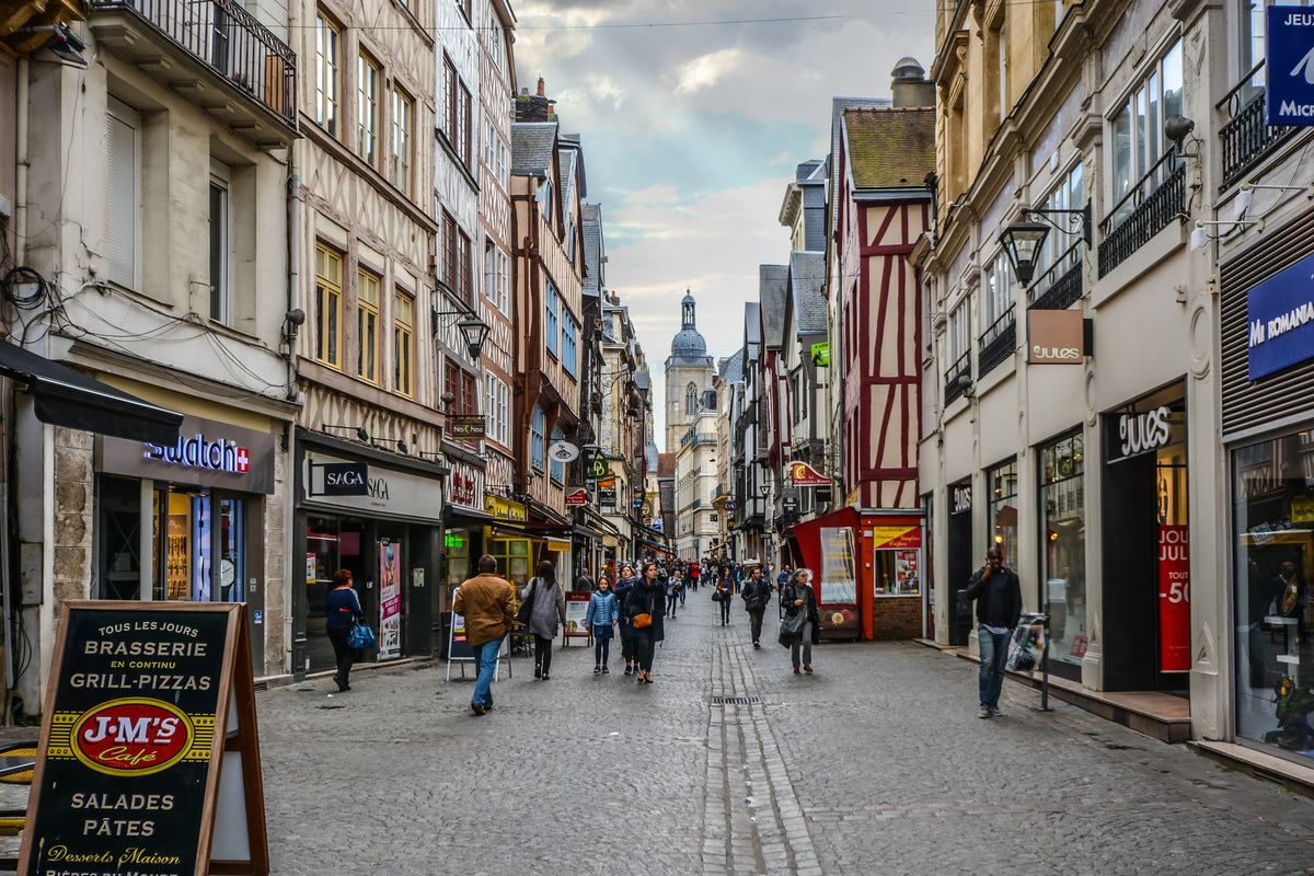 framedposter-print-a-shopping-street