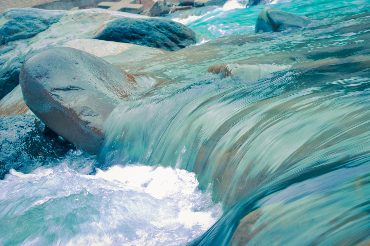 aluminium-print-so-close-to-the-water
