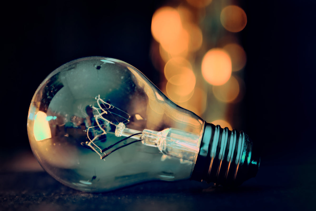 3-piece-canvas-print-a-lightbulb