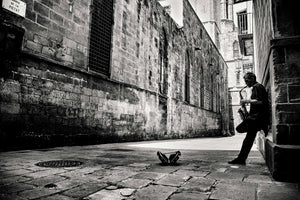 framedcanvas-print-silent-street