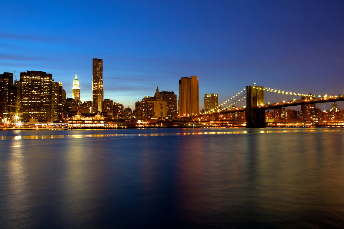 canvas-print-skyline-manhattan-in-sea-of-lights