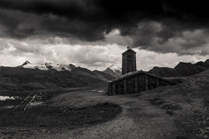 canvas-print-black-and-white-photography