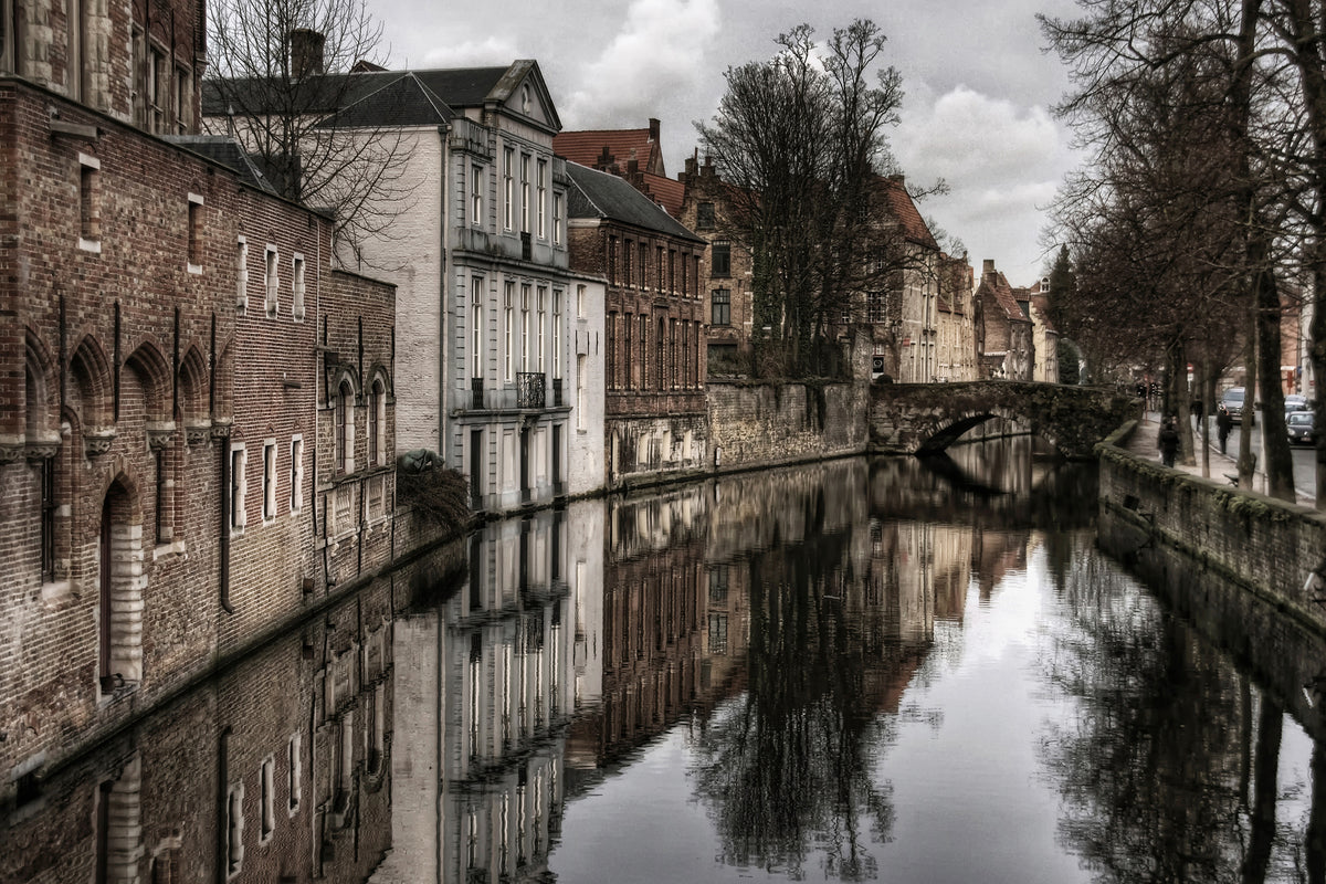 modern-3-piece-aluminium-print-reflections-of-the-past