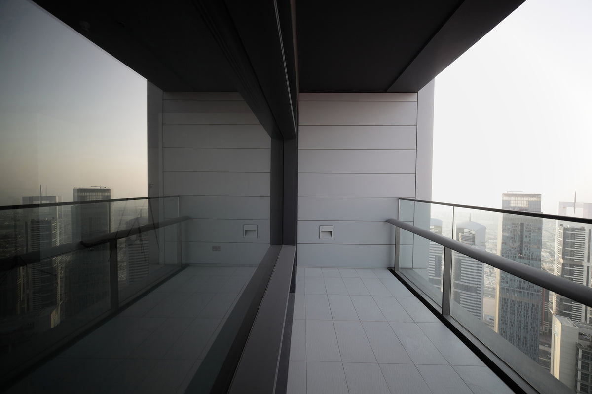 modern-3-piece-acrylic-print-balcony-in-dubai