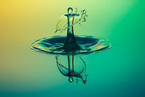 3-piece-acrylic-print-the-fascinating-drop-of-water