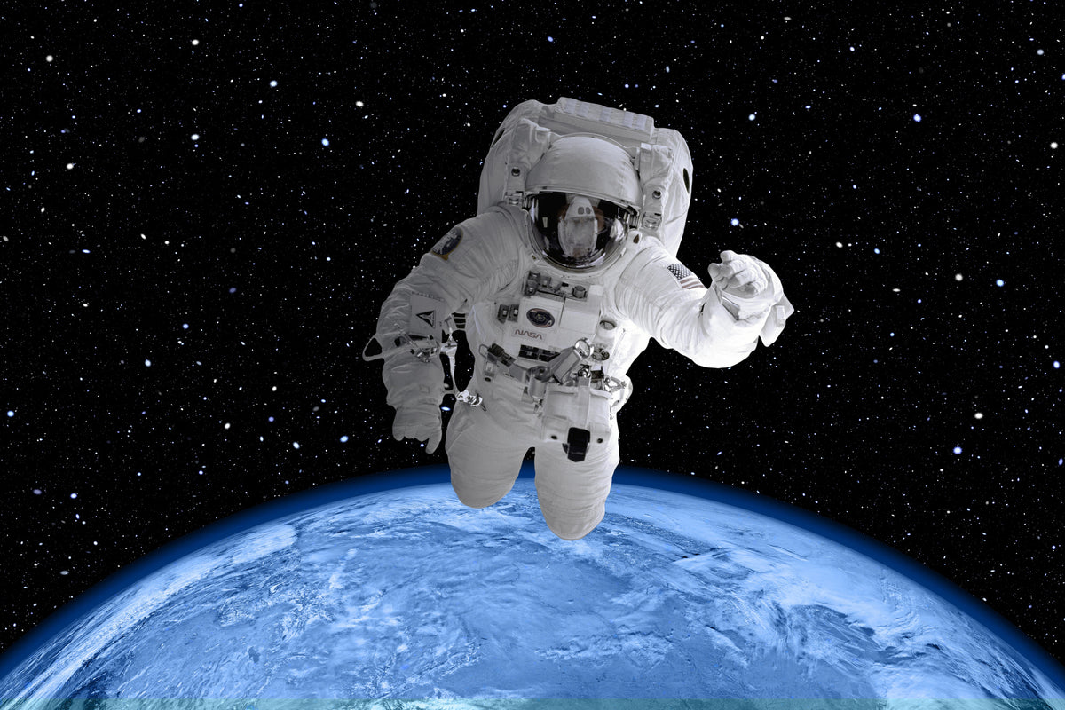 3-piece-acrylic-print-in-the-spacesuit