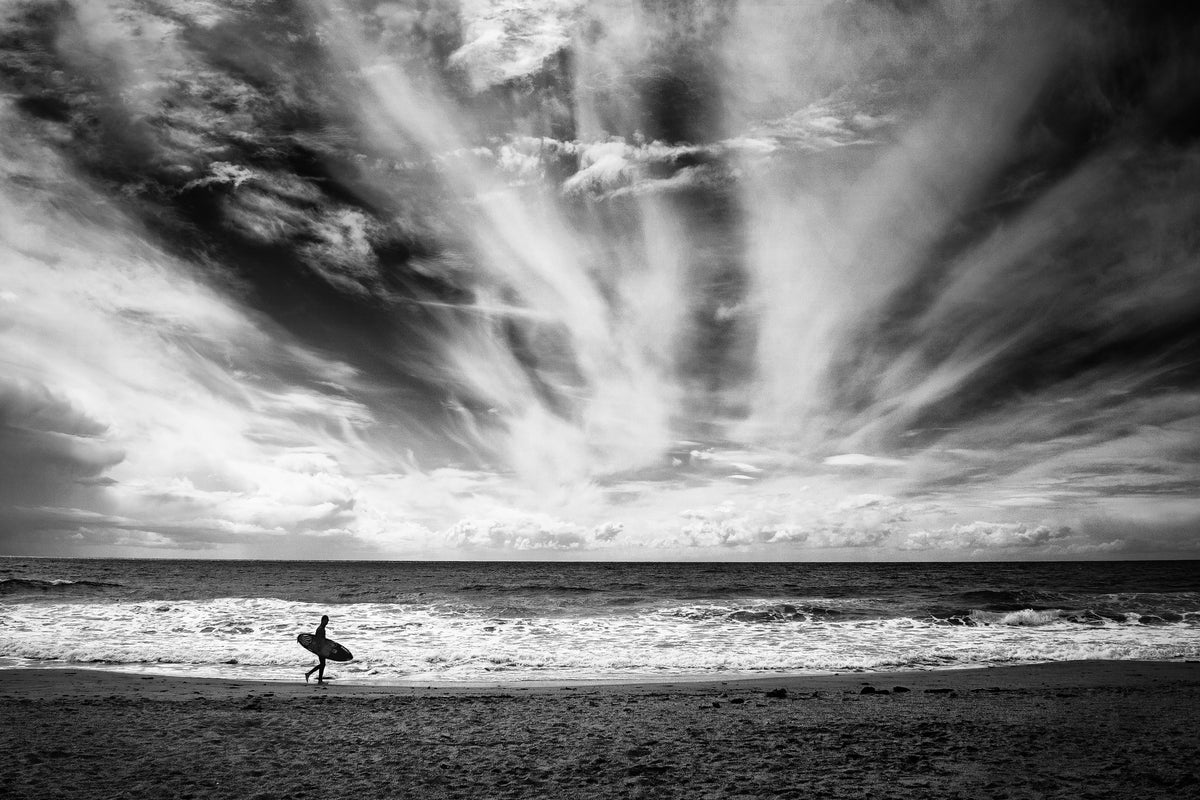 canvas-print-the-loneliness-of-a-surfer