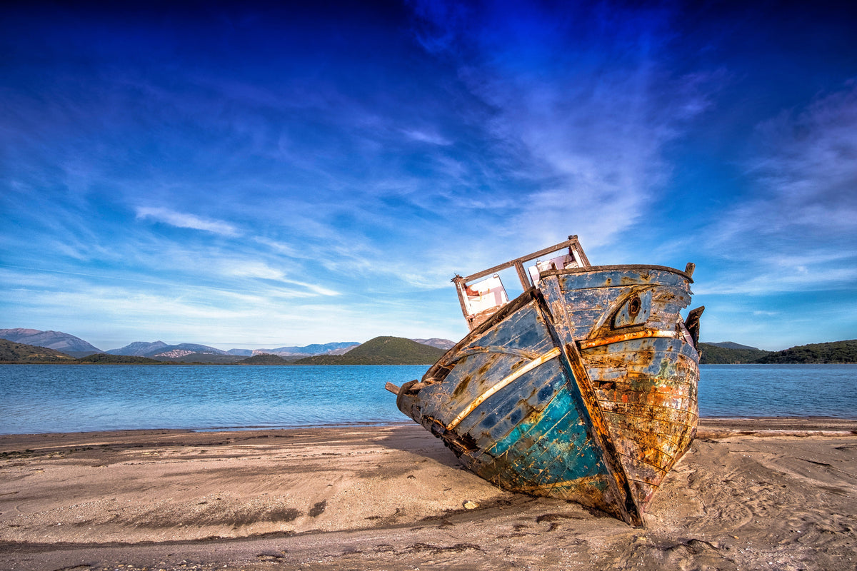 modern-3-piece-canvas-print-stranded-boat