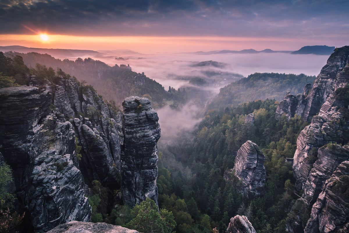 framedcanvas-print-sunrise-on-the-rocks