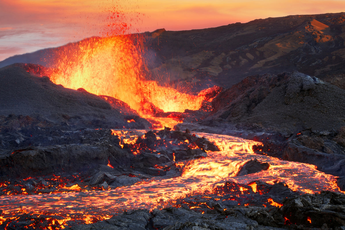 modern-3-piece-aluminium-print-la-fournaise-volcano