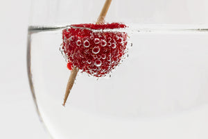 acrylic-print-raspberry-cocktail