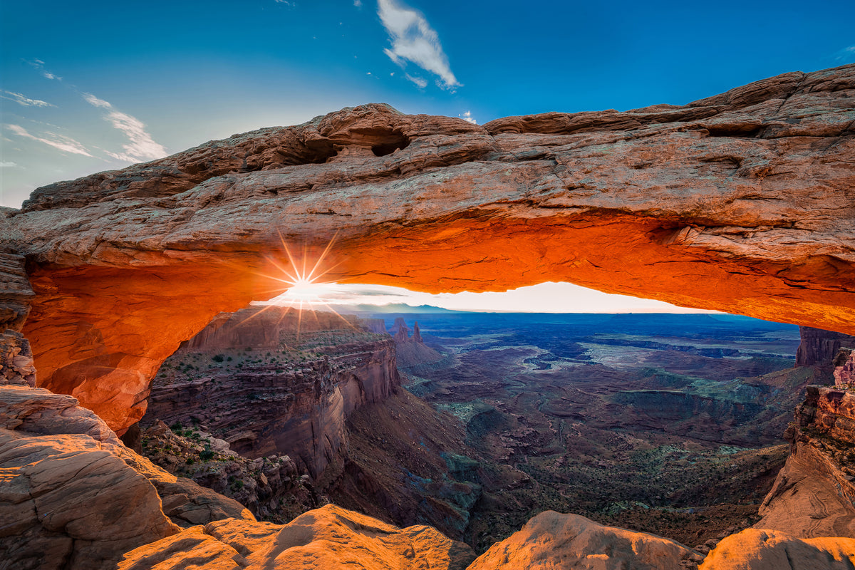 framedcanvas-print-sunrise-at-mesa-arch